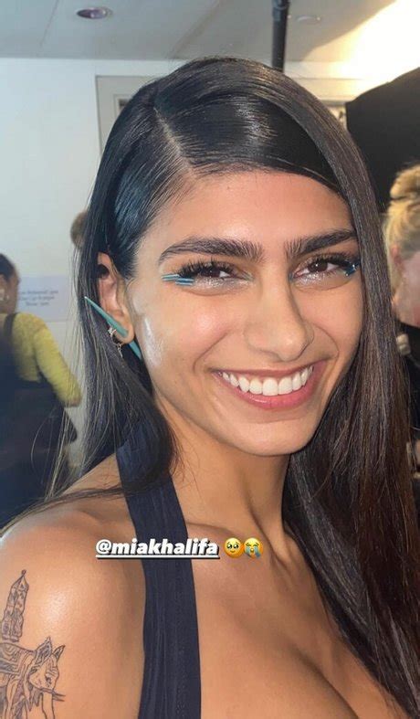 m.i.a. nude|Mia Khalifa Nude XXX Pics